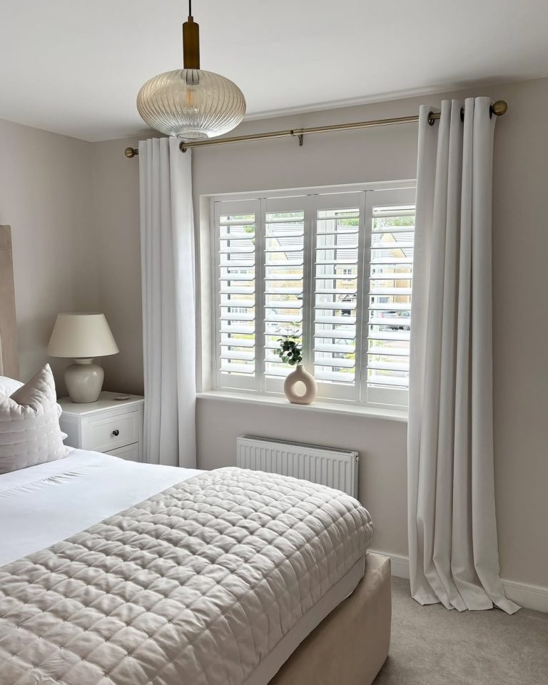 10+Bedroom Curtain Ideas for a Soft and Aesthetic Vibe